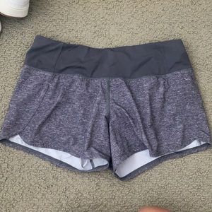 GREY LULULEMON RUN TIMES SHORTS SIZE 6